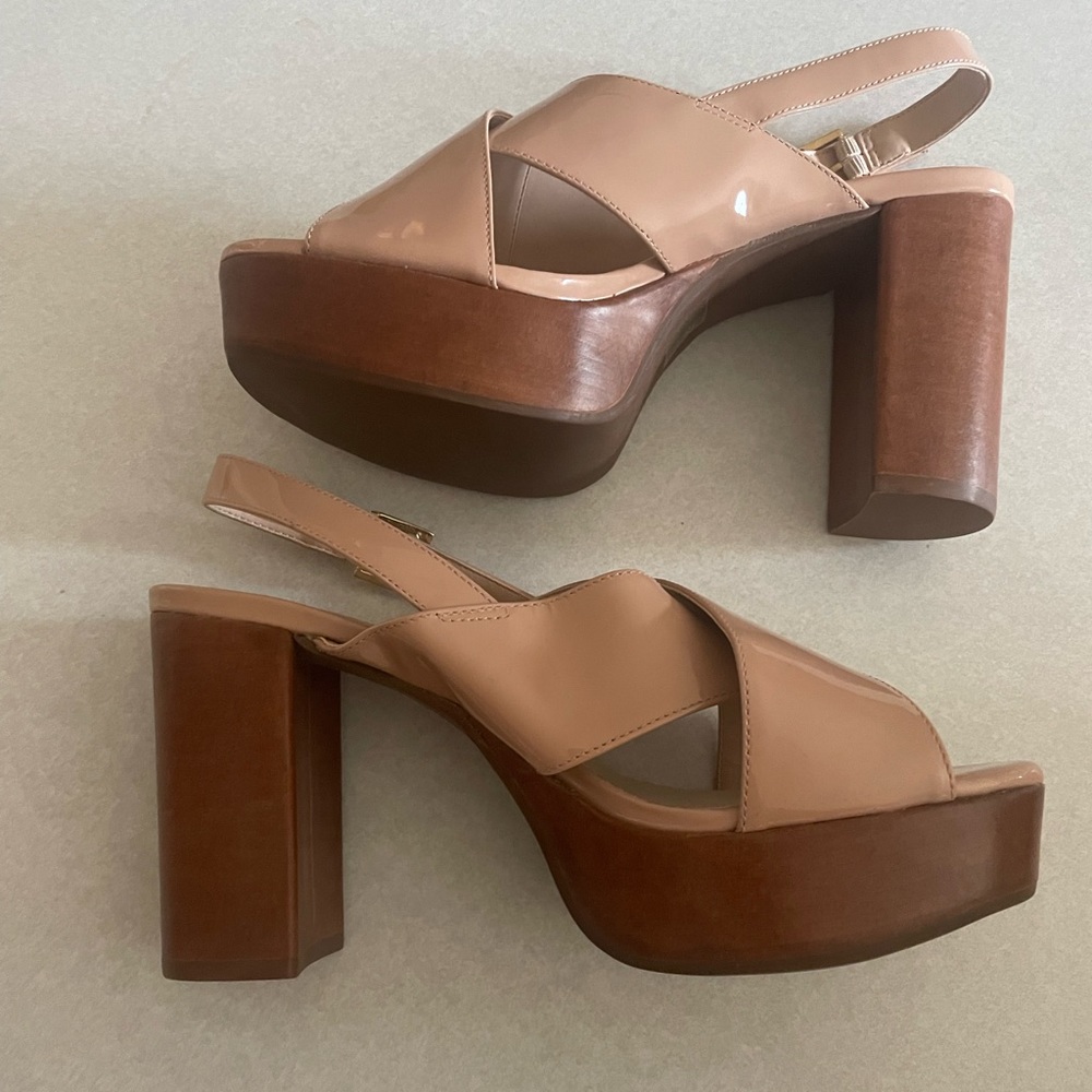 KENDALL+KYLIE Shian Women’s Size 8 Nude Patent Leather Platform Sandals